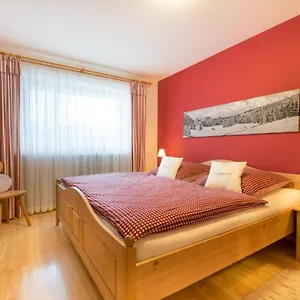  Apartment Sonnen Ferienwohnung Alpine Und Sonnenwinkel In Obermaiselstein, 4 Sterne Klassifiziert, Wlan Gratis, Großer Balkon Mit Bergsicht, Ruhig Und Doch Zentral Gelegen, Tolle Neu Renovierte Ferienwohnung Mit Separaten Schlafzimmer, Brötchenservice, Parkpla Deutschland